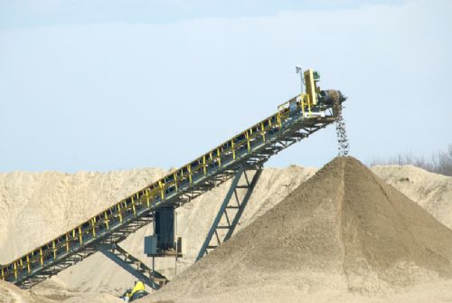 Motor controls help keep Mining Operations running rock solid